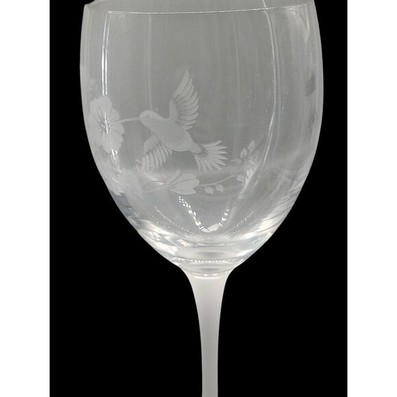 Avon Hummingbird 24% Lead Crystal Wine Goblet Satin Frosted Stem 8.5" Vintage - Picture 3 of 10